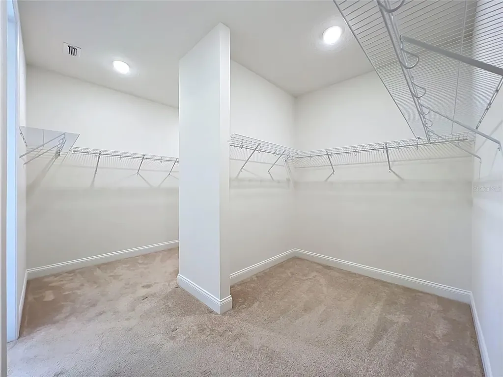 8409 Vivaro Isle Way Windermere FL 34786