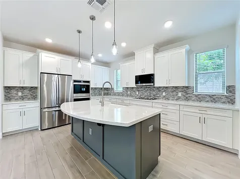 8409 Vivaro Isle Way Windermere FL 34786