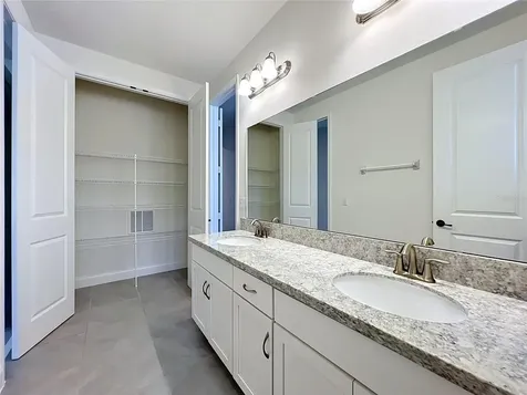 8409 Vivaro Isle Way Windermere FL 34786