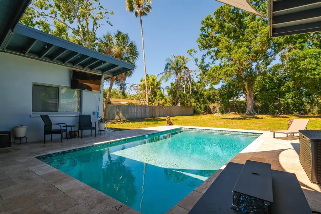 1424 S Evergreen Avenue Clearwater FL 33756