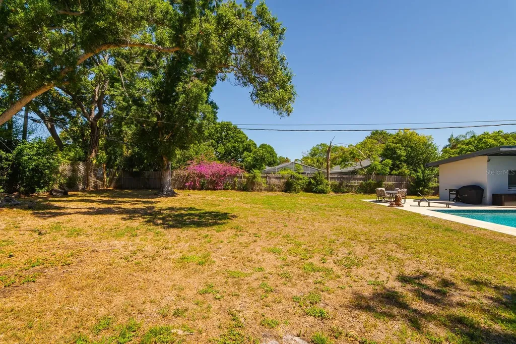1424 S Evergreen Avenue Clearwater FL 33756