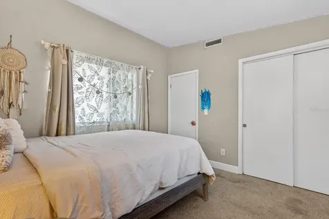 1424 S Evergreen Avenue Clearwater FL 33756
