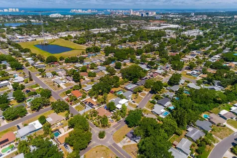 1424 S Evergreen Avenue Clearwater FL 33756