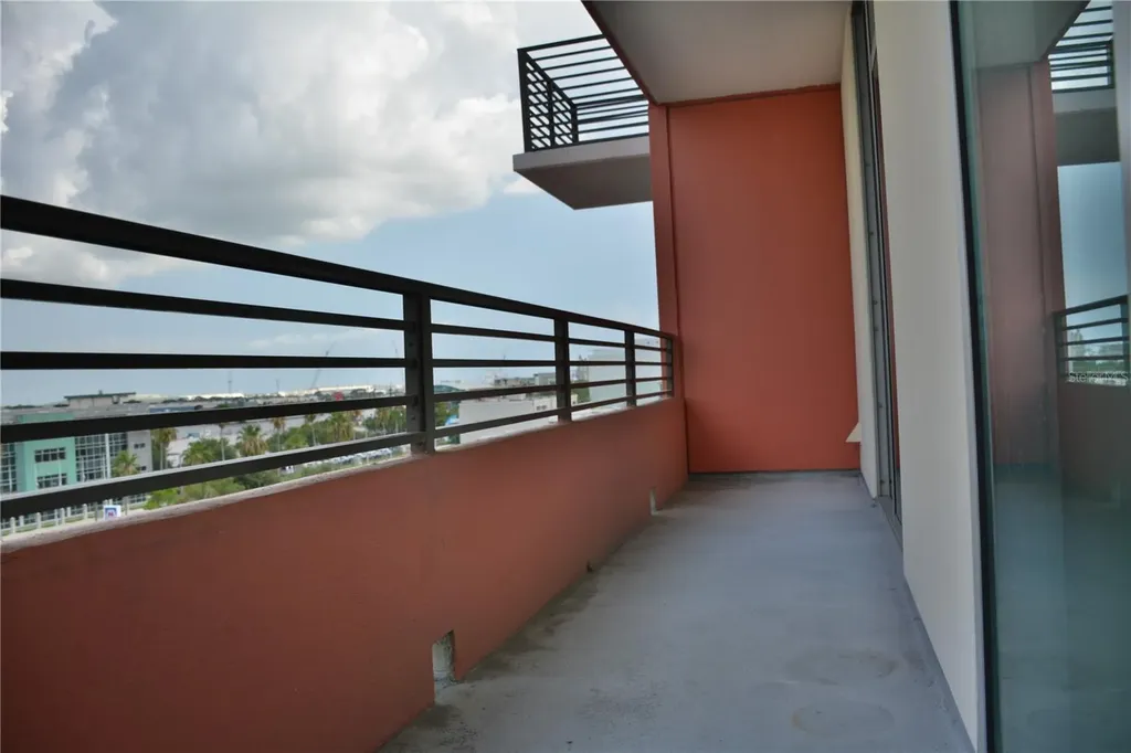 1208 E Kennedy Boulevard Tampa FL 33602