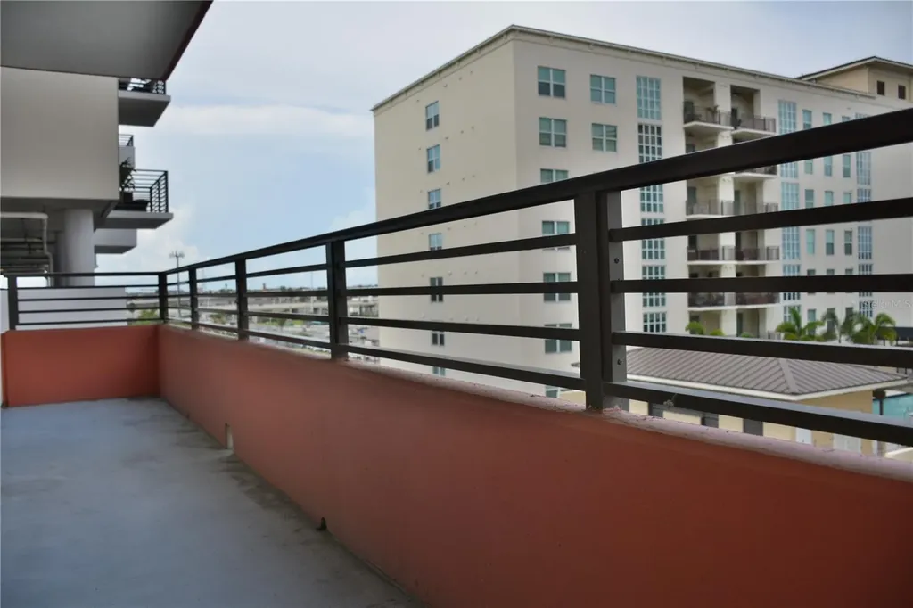 1208 E Kennedy Boulevard Tampa FL 33602