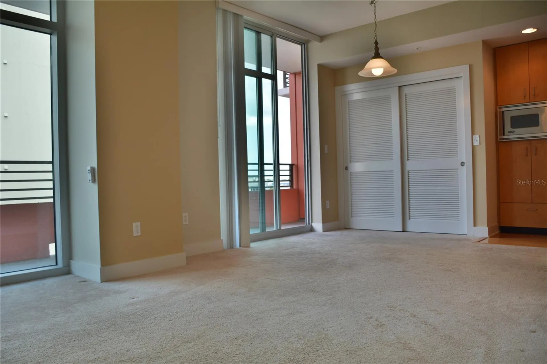 1208 E Kennedy Boulevard Tampa FL 33602