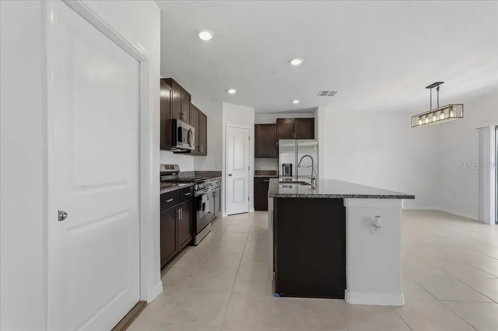 5224 White Chicory Drive Apollo Beach FL 33572