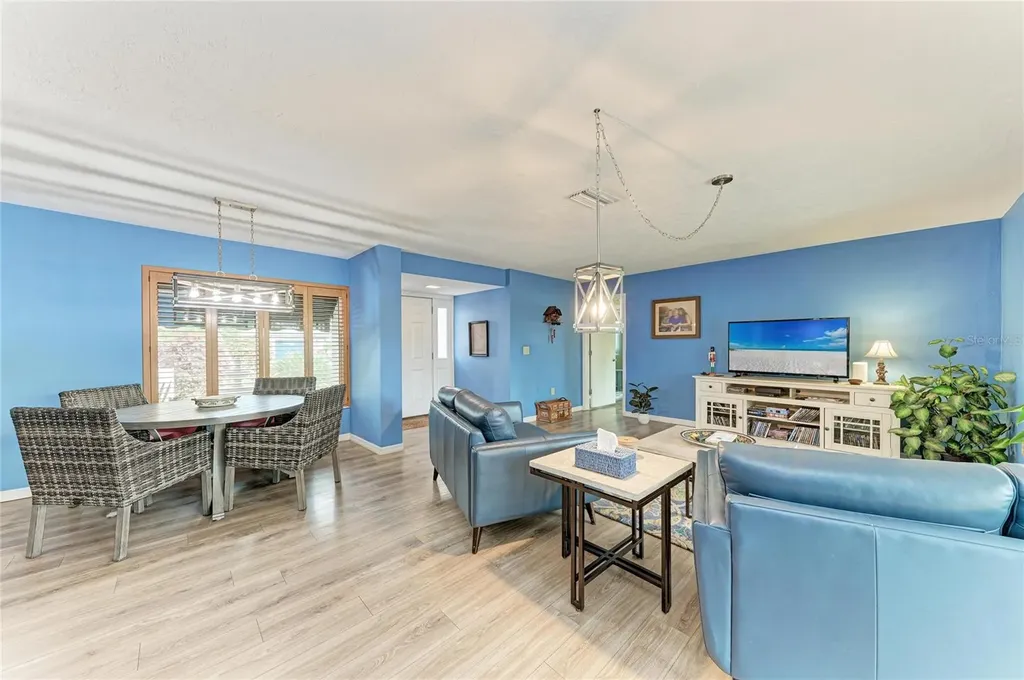 7113 Antigua Place Sarasota FL 34231