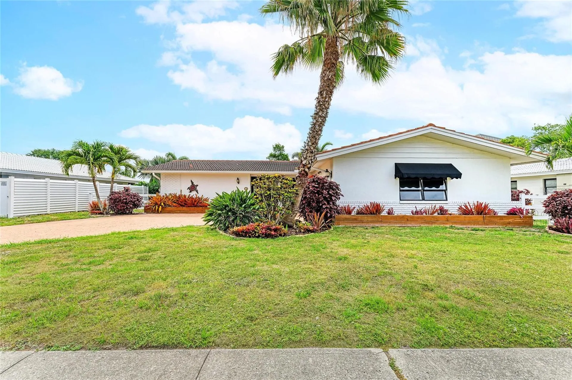 7113 Antigua Place Sarasota FL 34231