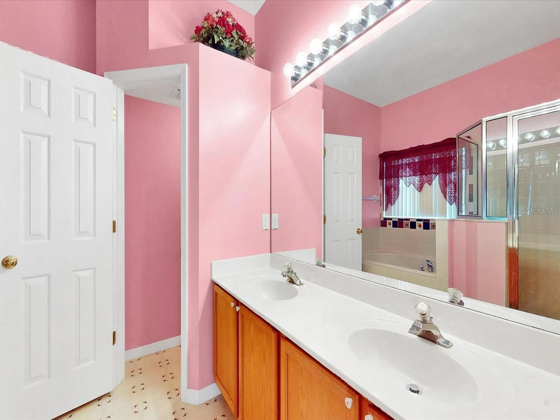 619 Reindeer Drive Kissimmee FL 34759