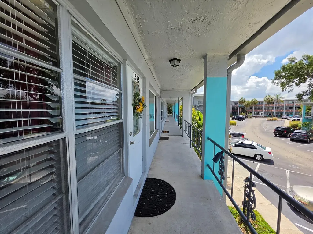 4325 58th Way N Kenneth City FL 33709