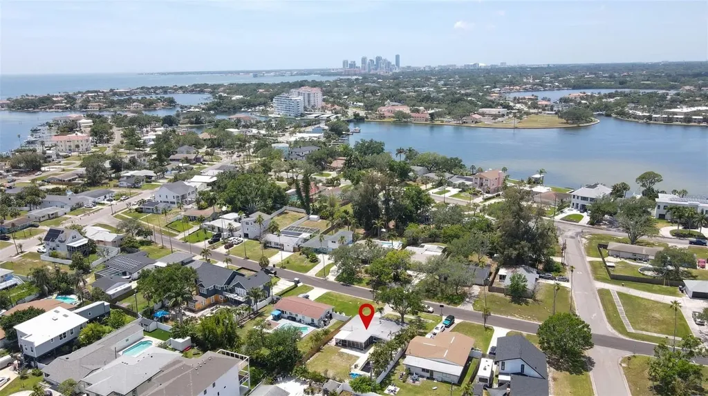 3727 Alabama Avenue NE St Petersburg FL 33703