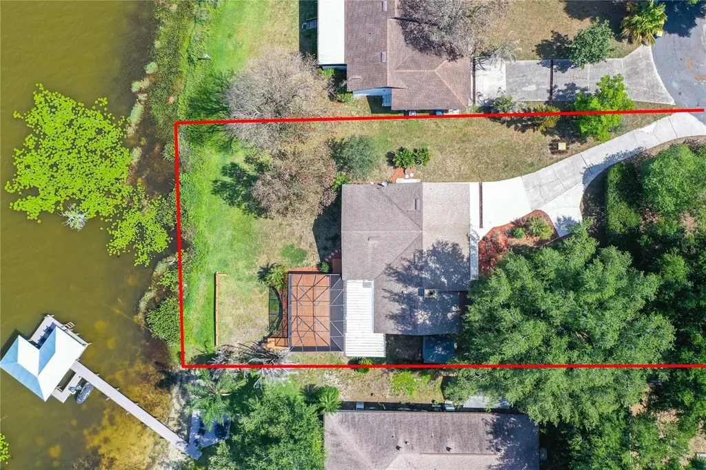 715 S Lakeside Terrace Eagle Lake FL 33839