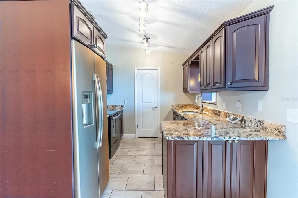 715 S Lakeside Terrace Eagle Lake FL 33839