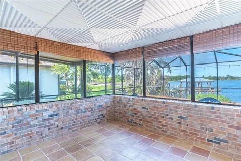715 S Lakeside Terrace Eagle Lake FL 33839