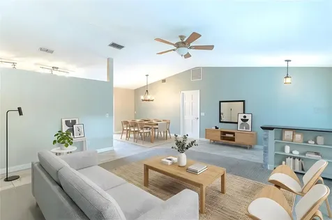 715 S Lakeside Terrace Eagle Lake FL 33839
