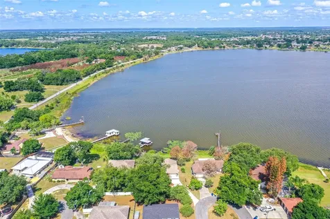 715 S Lakeside Terrace Eagle Lake FL 33839