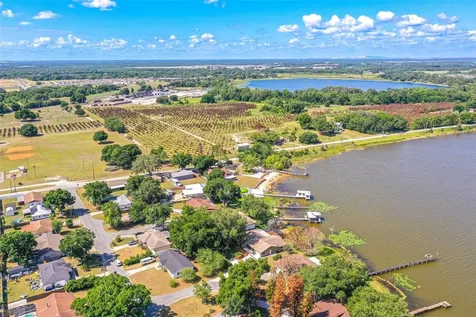 715 S Lakeside Terrace Eagle Lake FL 33839