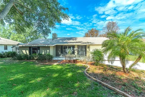 715 S Lakeside Terrace Eagle Lake FL 33839