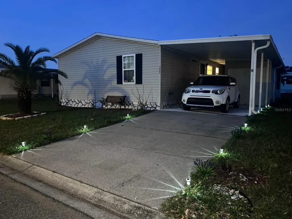 16664 Cordoba Winter Garden FL 34787
