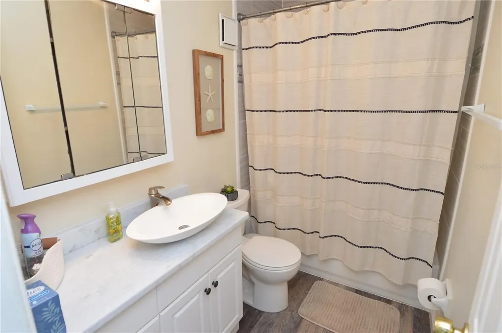 121 Seahorse Drive SE St Petersburg FL 33705