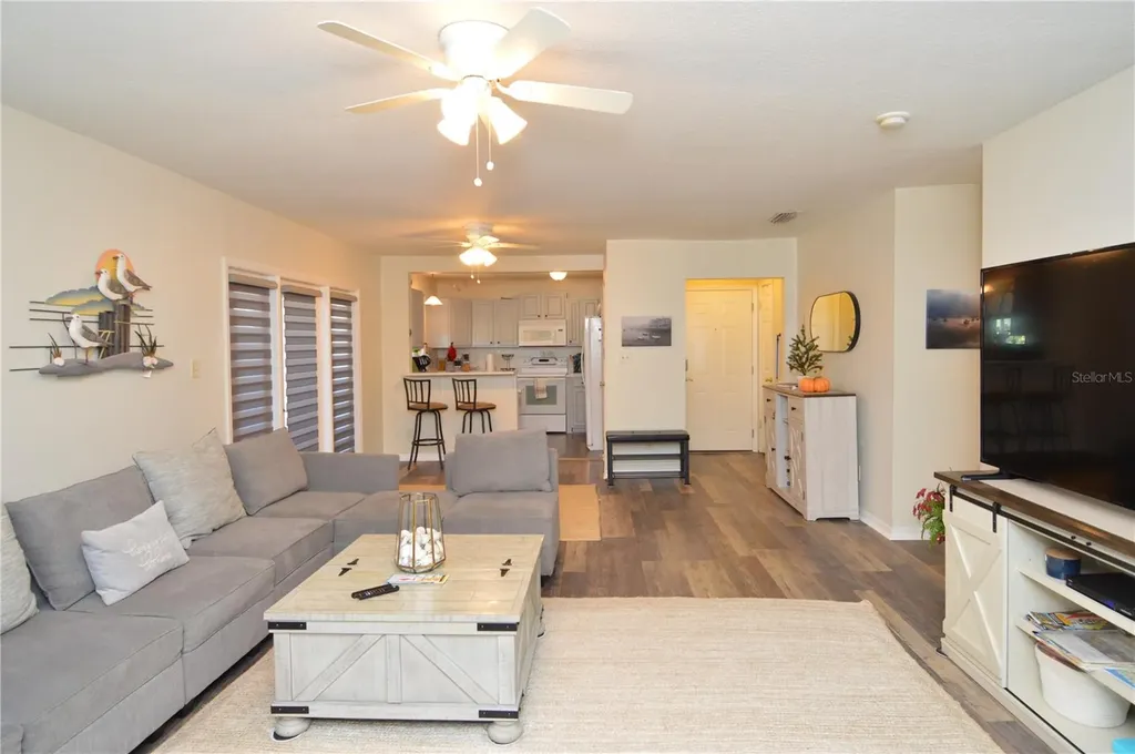 121 Seahorse Drive SE St Petersburg FL 33705