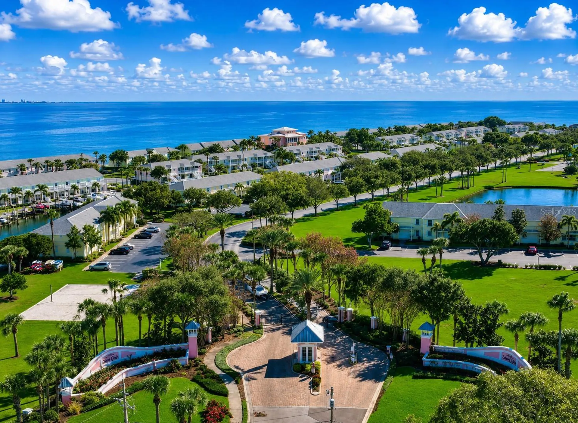 121 Seahorse Drive SE St Petersburg FL 33705