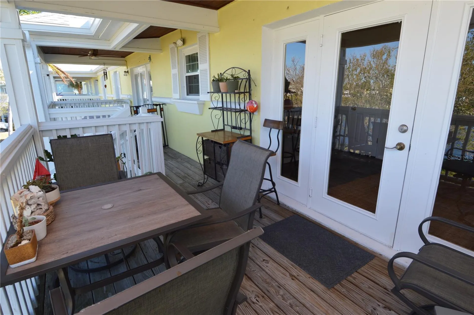 121 Seahorse Drive SE St Petersburg FL 33705