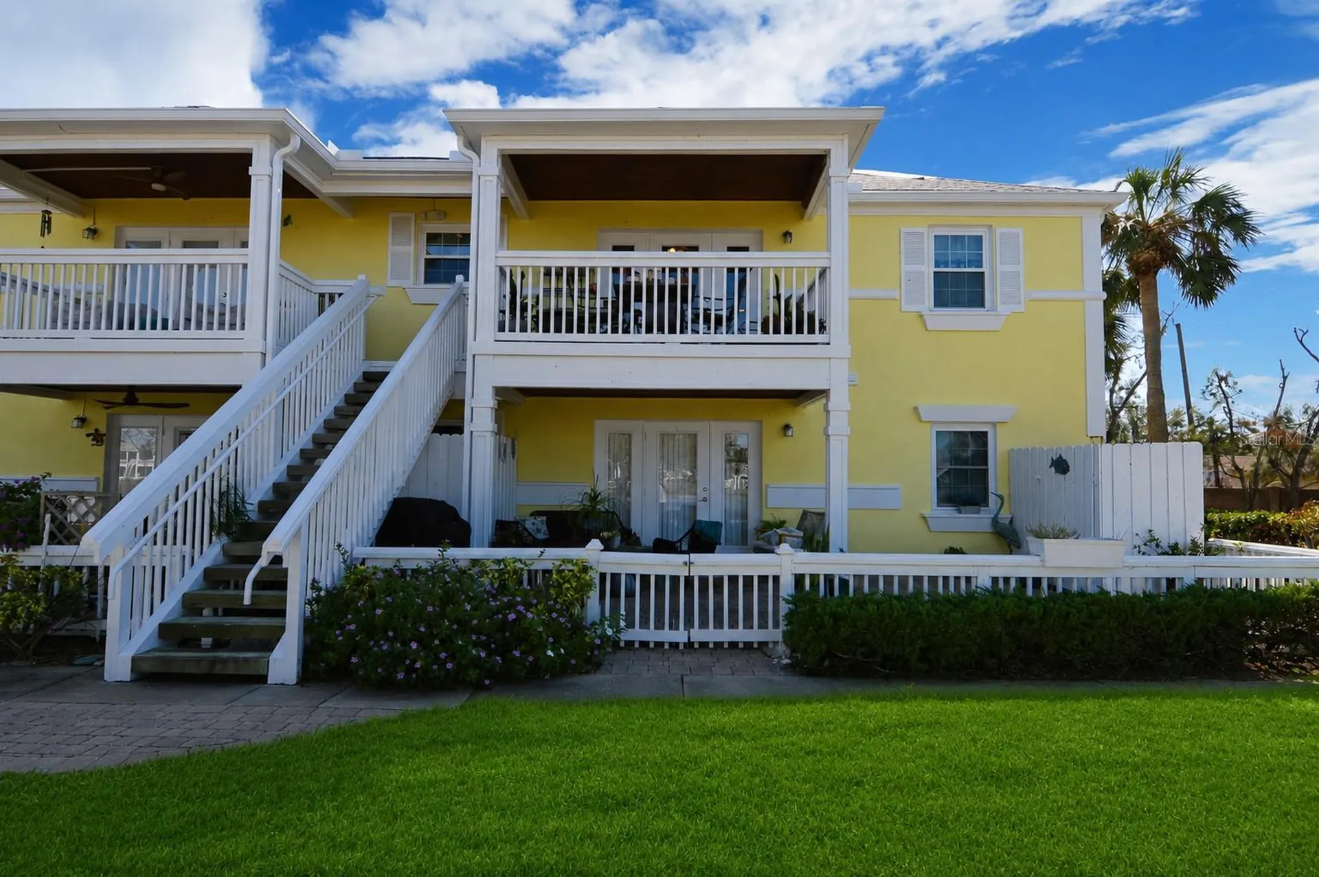 121 Seahorse Drive SE St Petersburg FL 33705