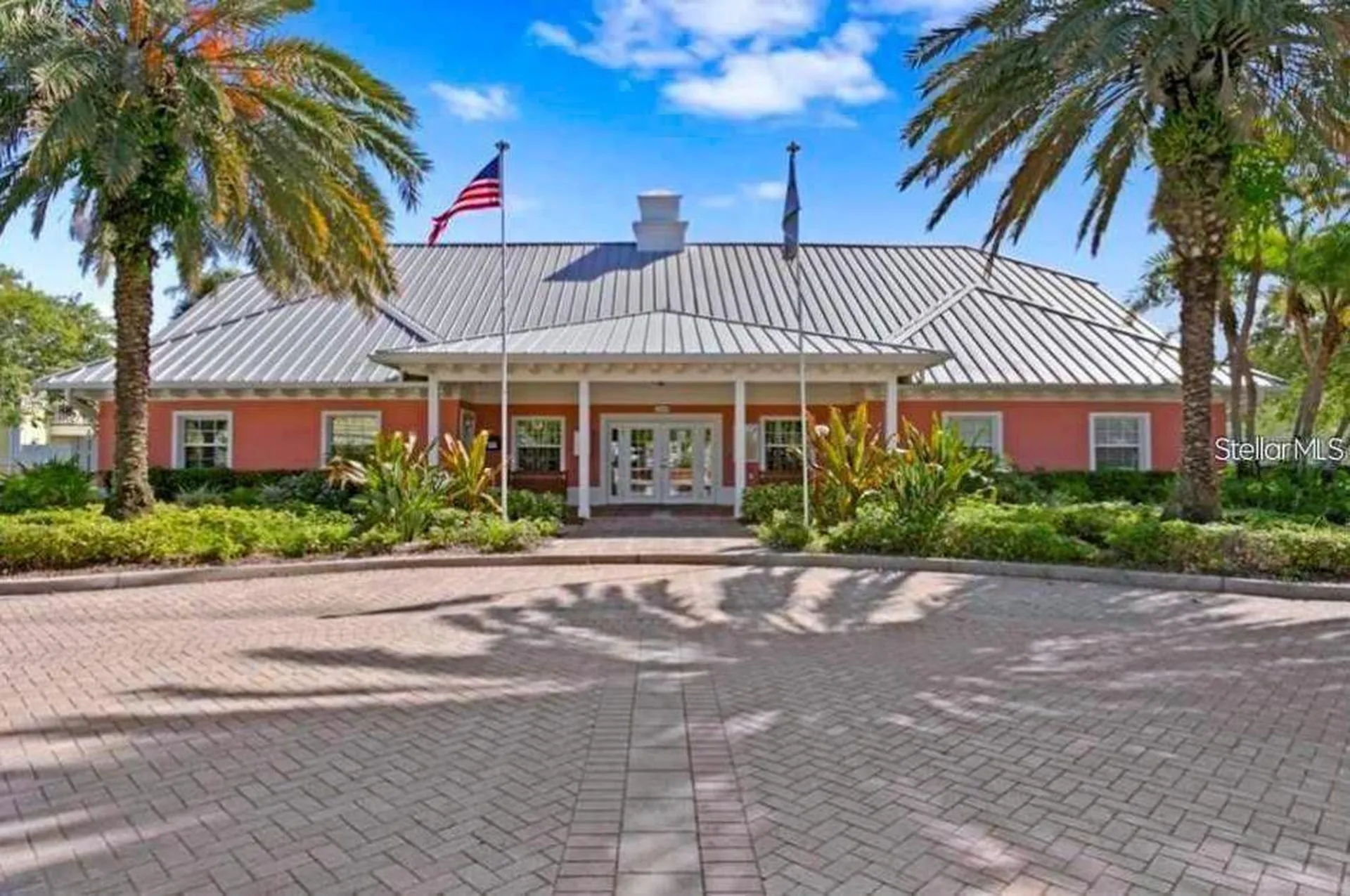 121 Seahorse Drive SE St Petersburg FL 33705