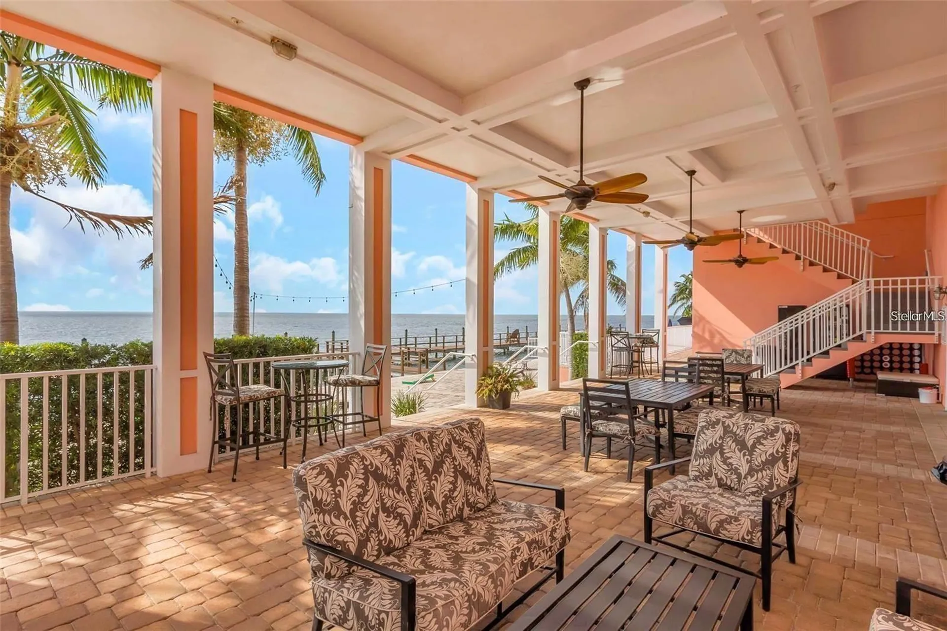121 Seahorse Drive SE St Petersburg FL 33705