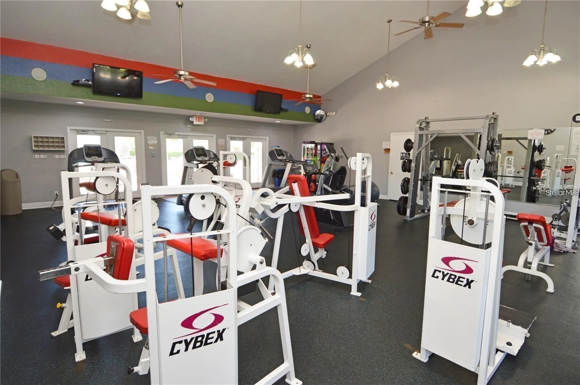 121 Seahorse Drive SE St Petersburg FL 33705