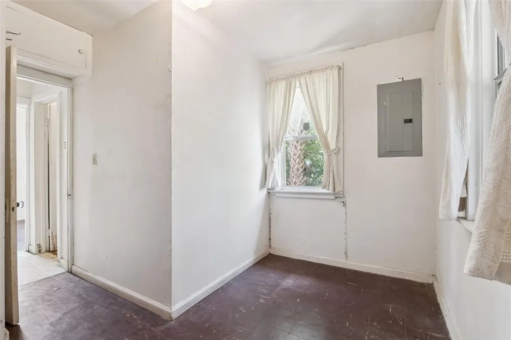 1203 Sasoon Avenue Orlando FL 32803