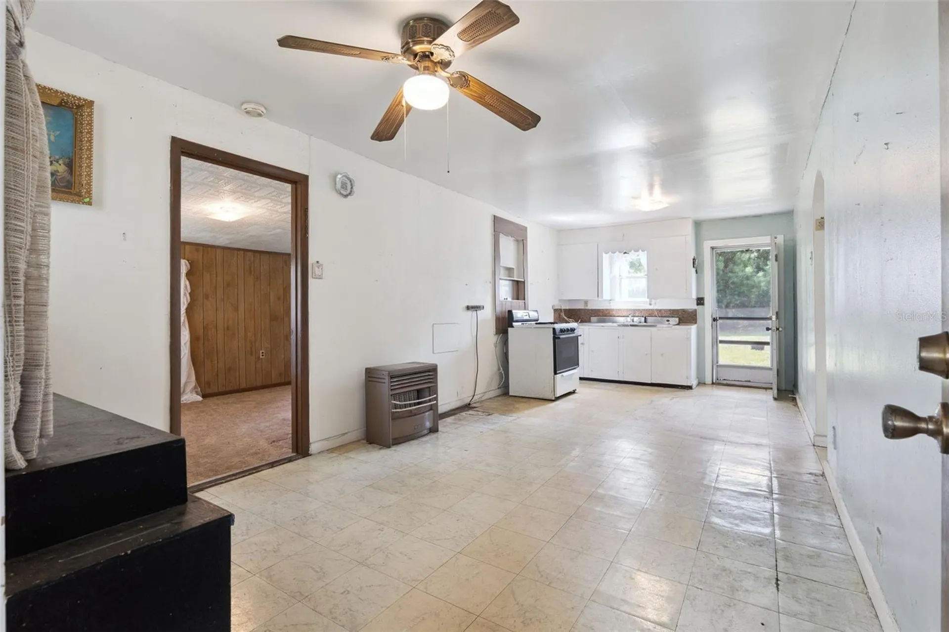 1203 Sasoon Avenue Orlando FL 32803