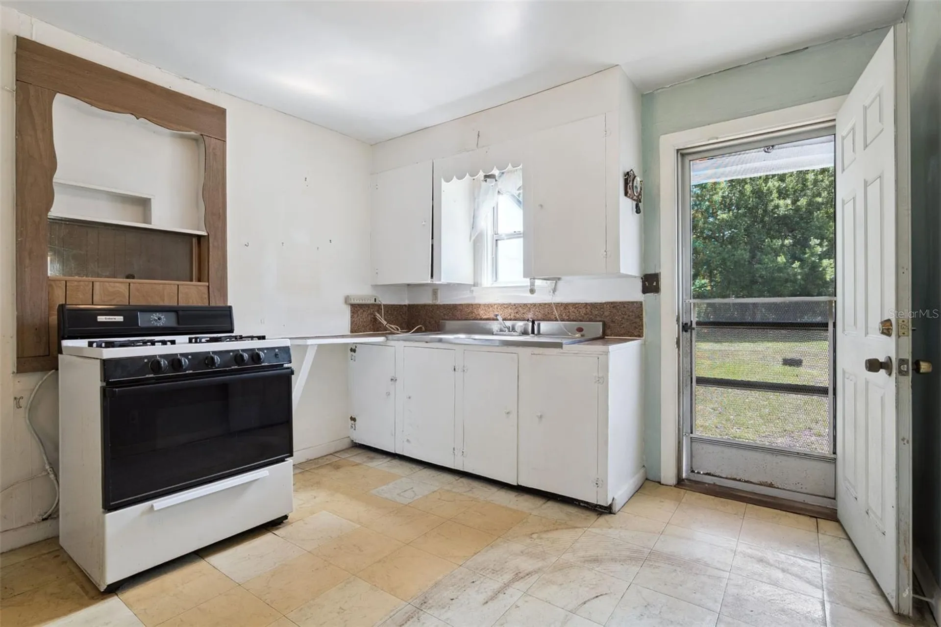 1203 Sasoon Avenue Orlando FL 32803