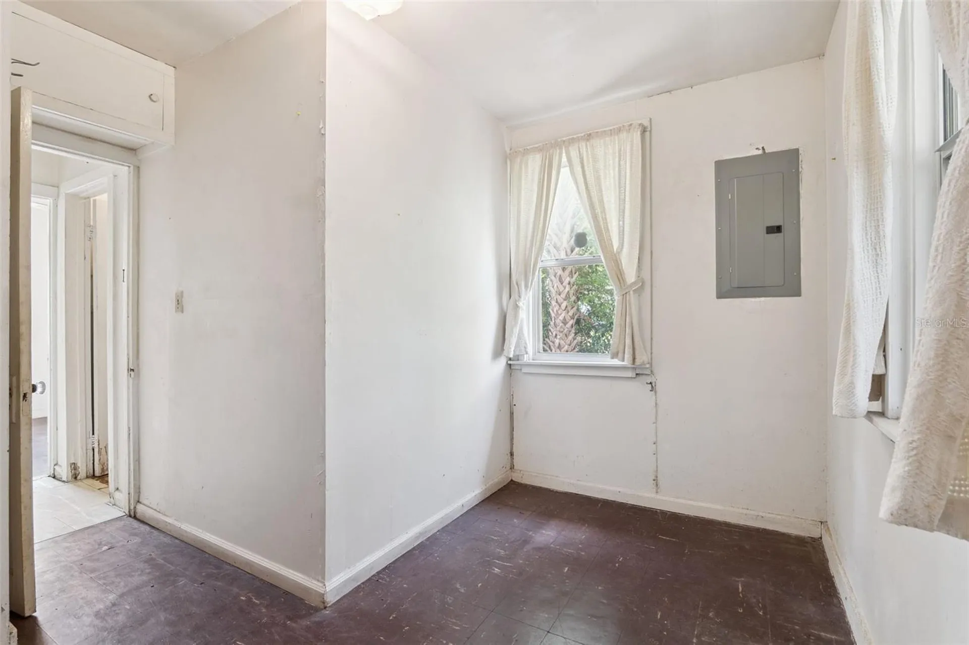 1203 Sasoon Avenue Orlando FL 32803