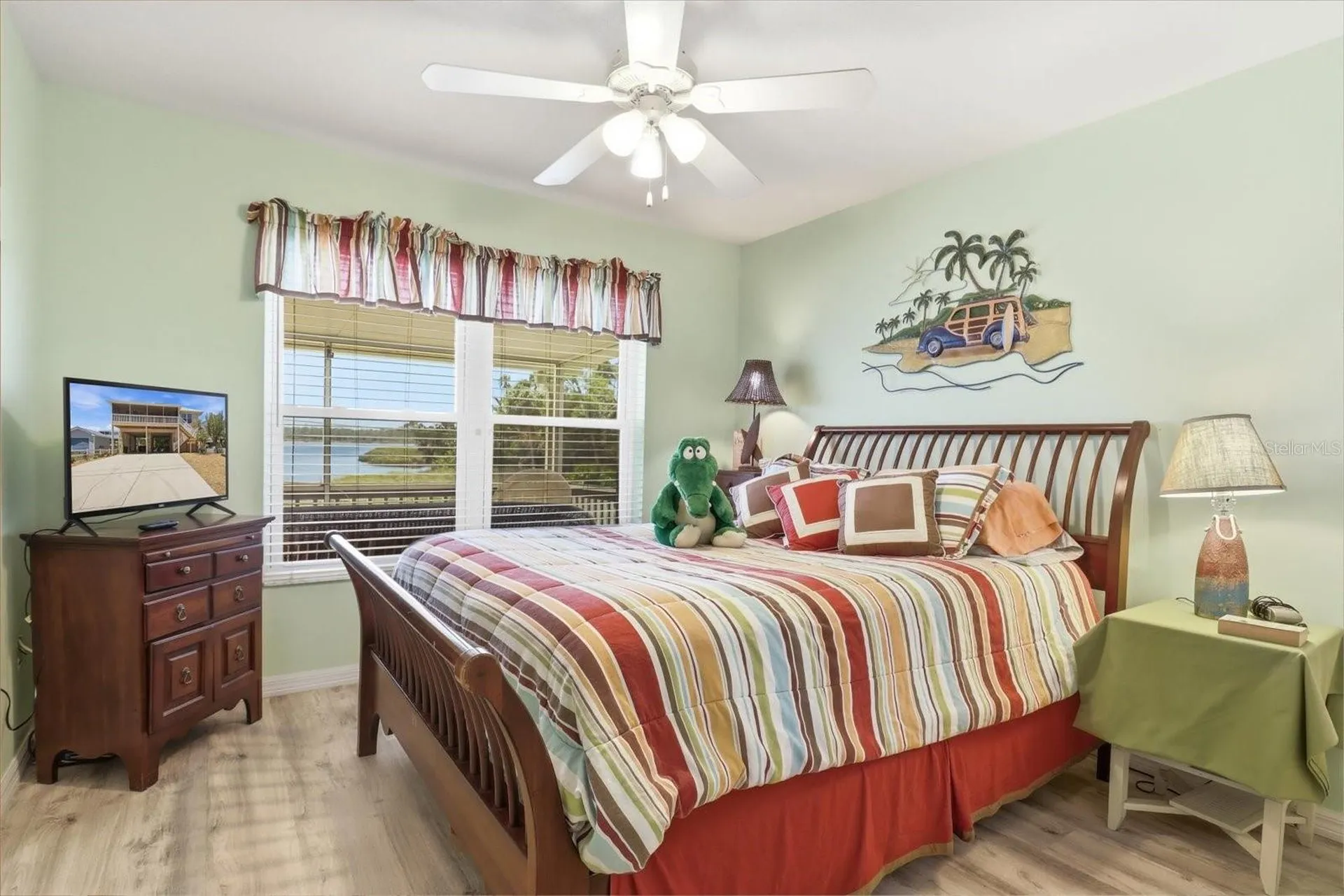 2882 N Comanche Point Crystal River FL 34429