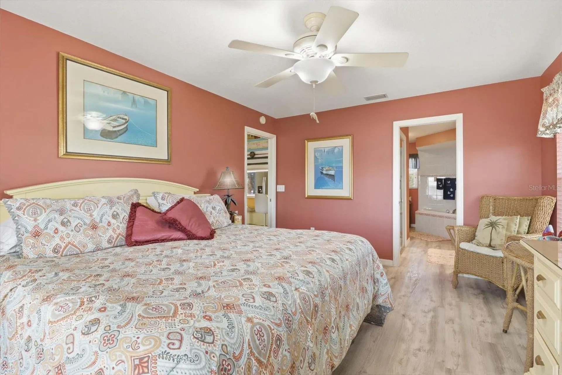 2882 N Comanche Point Crystal River FL 34429