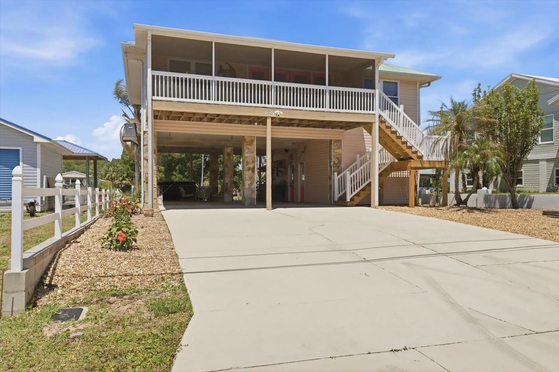 2882 N Comanche Point Crystal River FL 34429