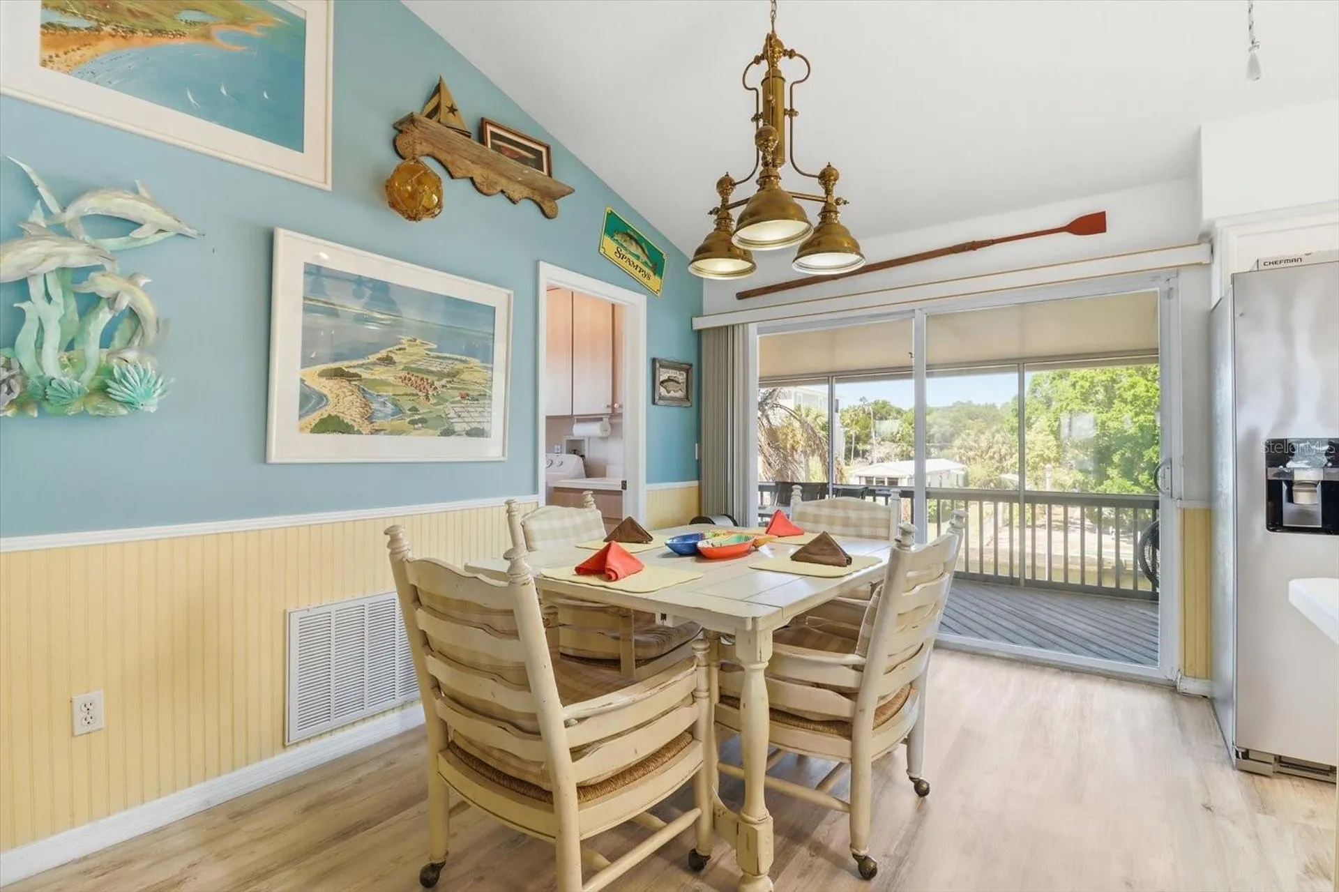 2882 N Comanche Point Crystal River FL 34429