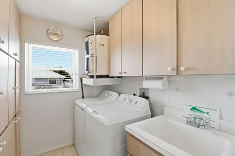 2882 N Comanche Point Crystal River FL 34429