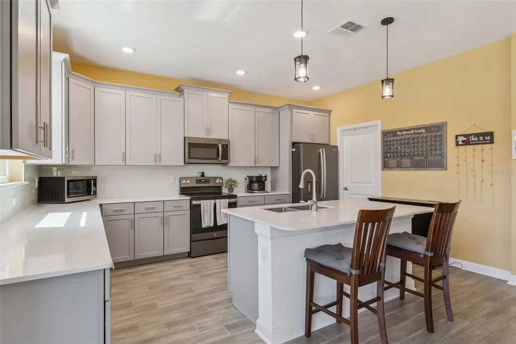 11533 Rhyme Avenue Orlando FL 32832