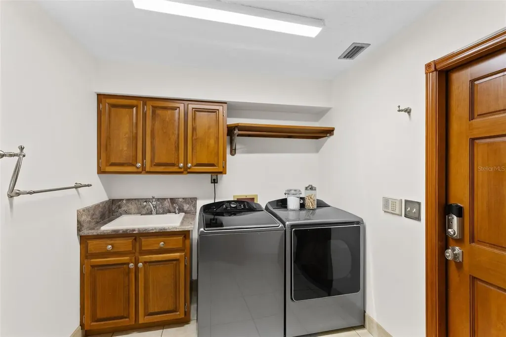 4209 Lori Loop Winter Springs FL 32708