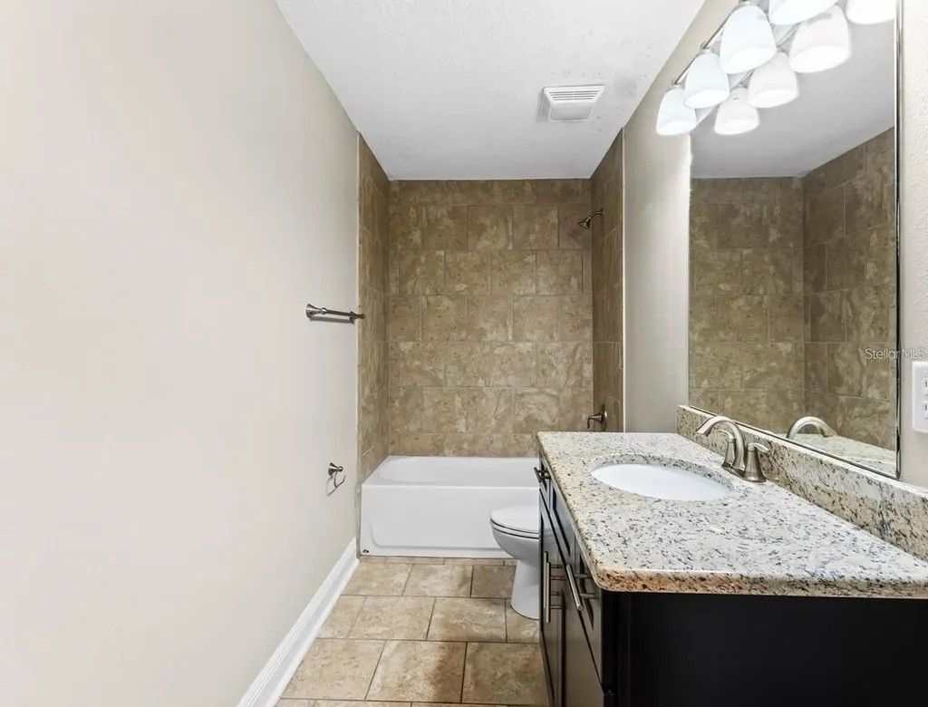 2544 Mayer Street Orlando FL 32806