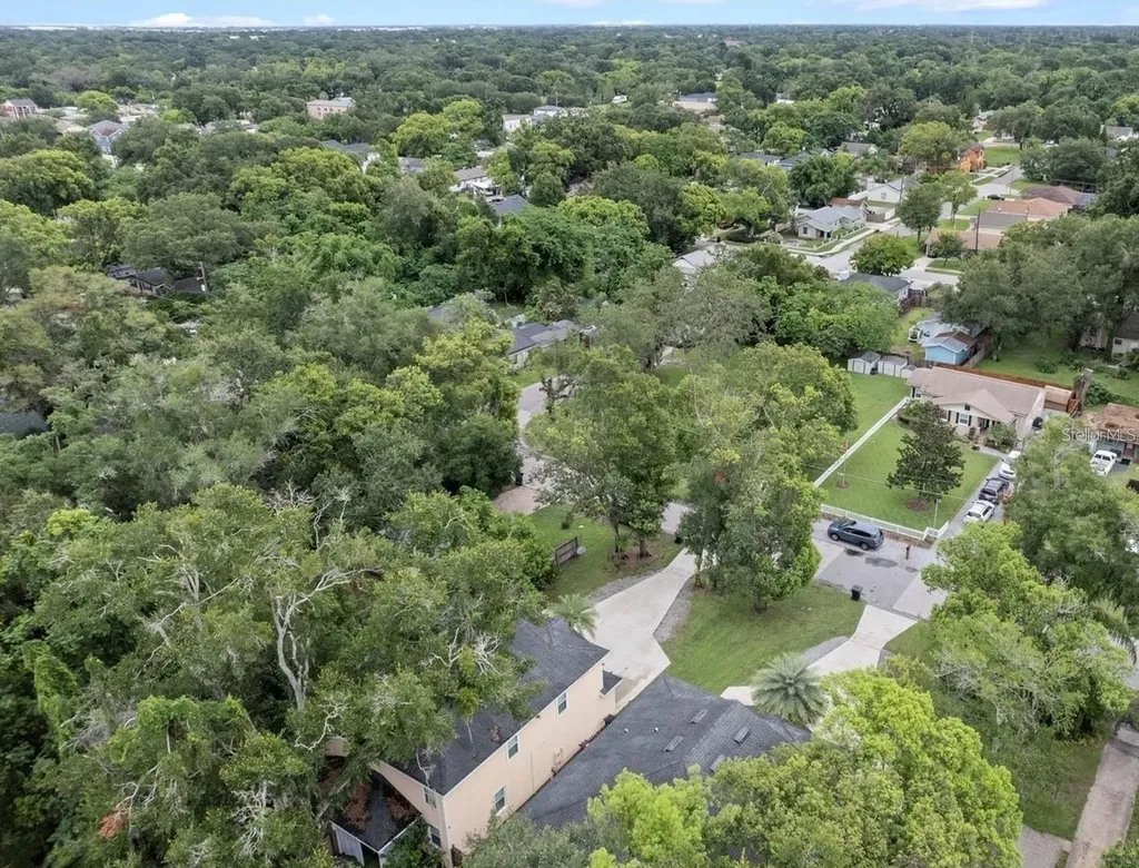 2544 Mayer Street Orlando FL 32806