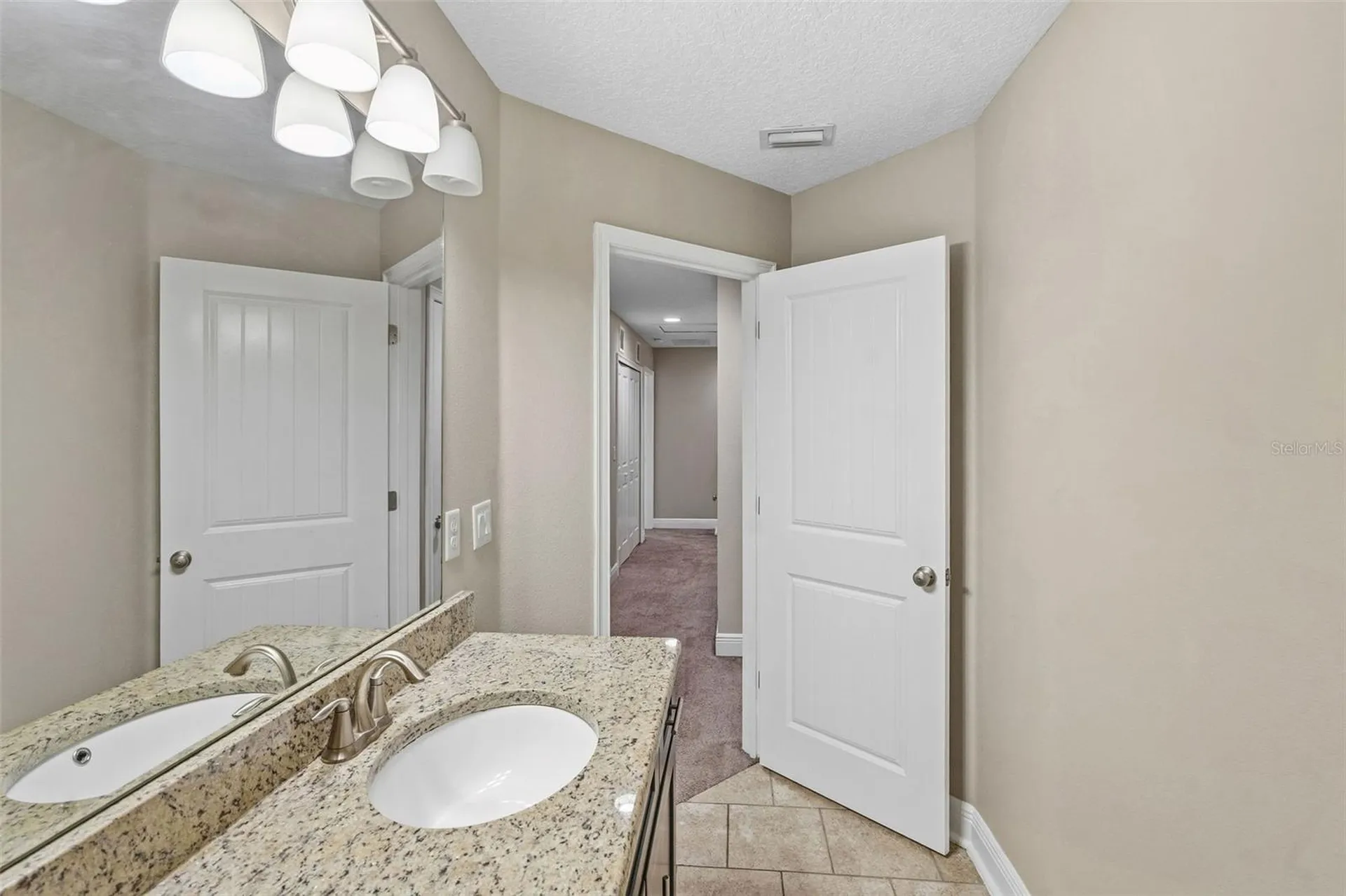 2544 Mayer Street Orlando FL 32806