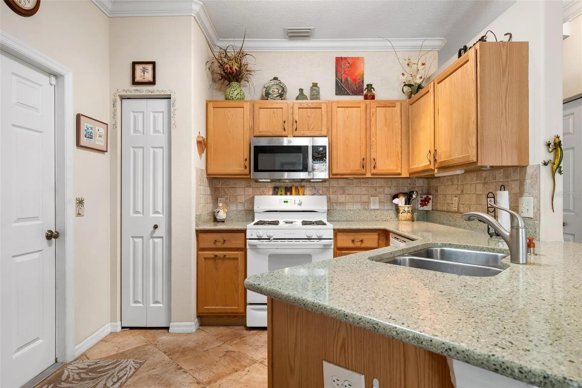 1434 Millbrook Circle Bradenton FL 34212