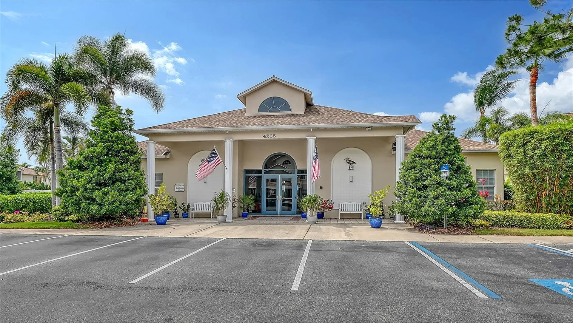 8370 Wingate Drive Sarasota FL 34238