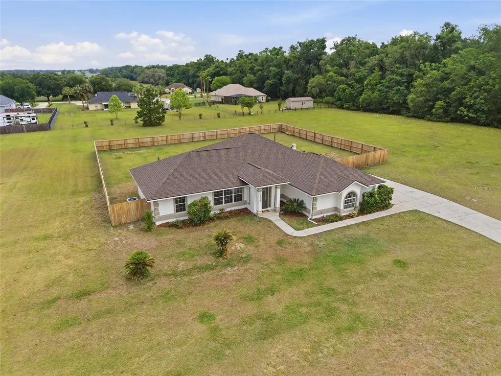 15857 NW 249th Terrace High Springs FL 32643