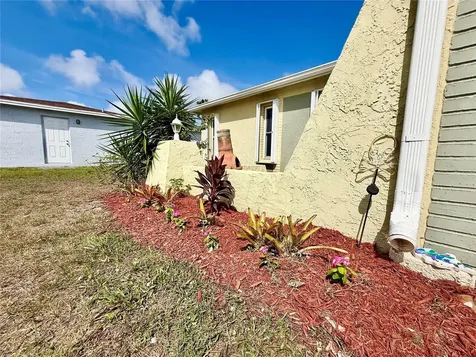 7607 Vienna Lane Port Richey FL 34668